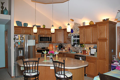 Remodeled kitchen done by King Skipper Construction